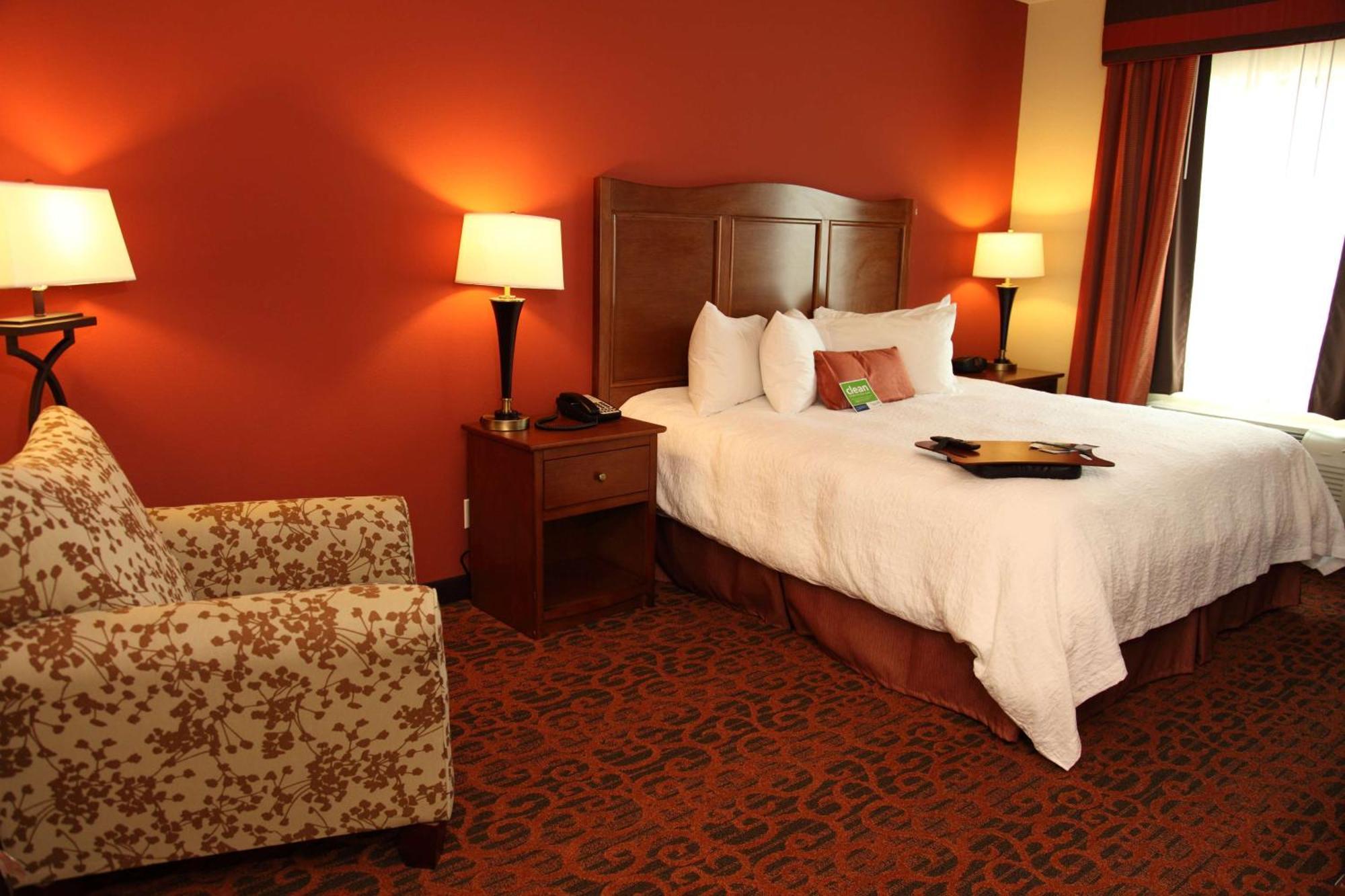 Hampton Inn & Suites Бастроп Екстериор снимка