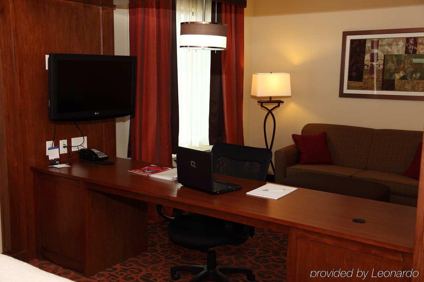Hampton Inn & Suites Бастроп Стая снимка
